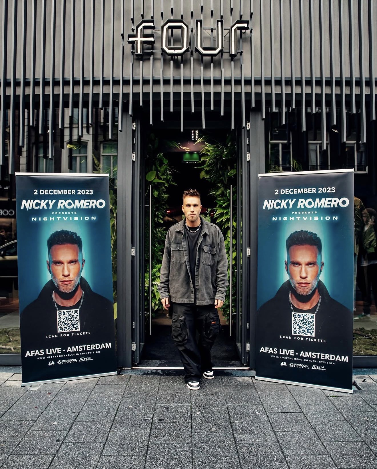 Nightvision rollup banners at FOUR Amsterdam